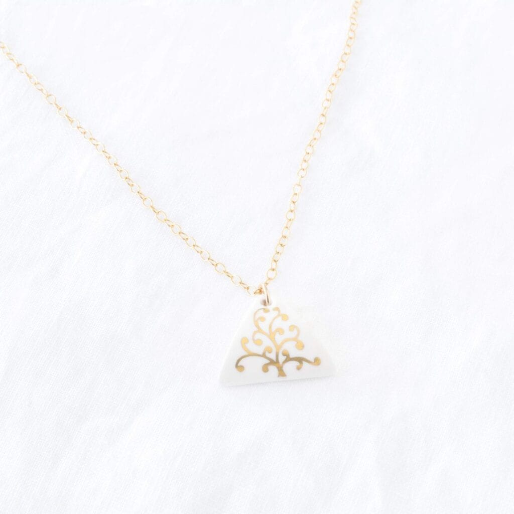 Collier Joséphine arbre de vie en porcelaine