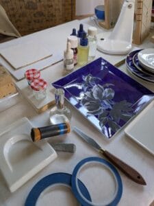 Des cadeaux uniques en porcelaine de Limoges, à offrir et à s’offrir 12 ksg conseil sante travail karima goujon PXL 20250404 115551098 redimensionner